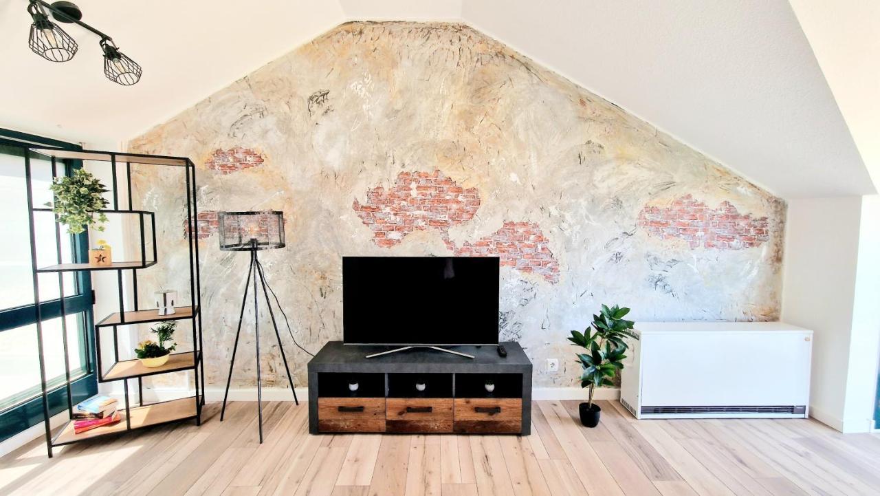 Industrie Stil Apartment Unweit Vom See 罗斯海姆 外观 照片