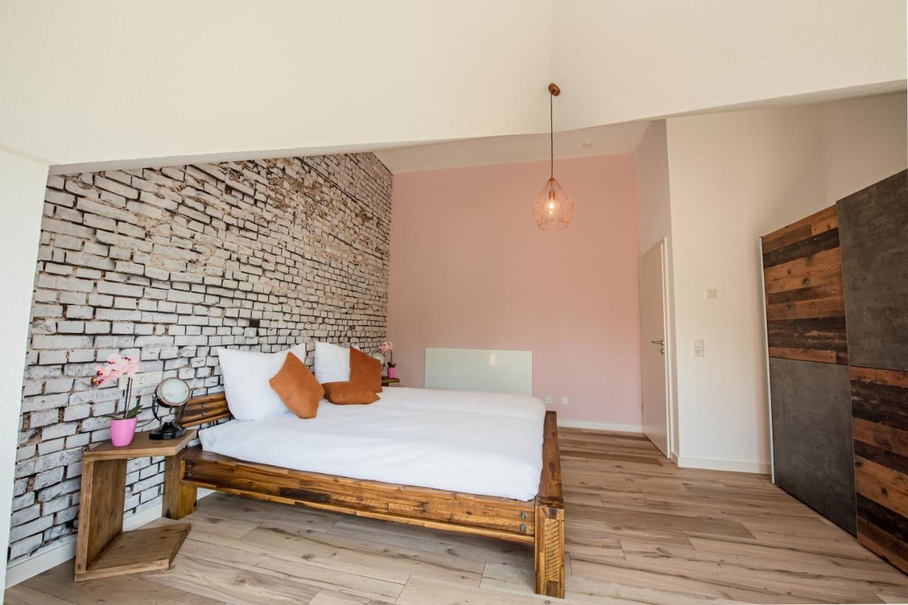 Industrie Stil Apartment Unweit Vom See 罗斯海姆 外观 照片